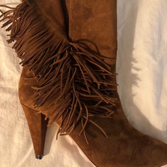 Beautiful suede boot with tassel. - Picture 5 of 5